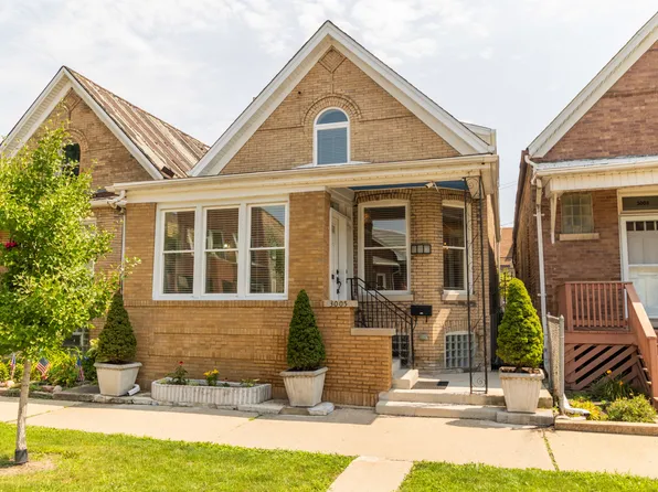 3005 N Washtenaw Ave, Chicago, IL 60618
