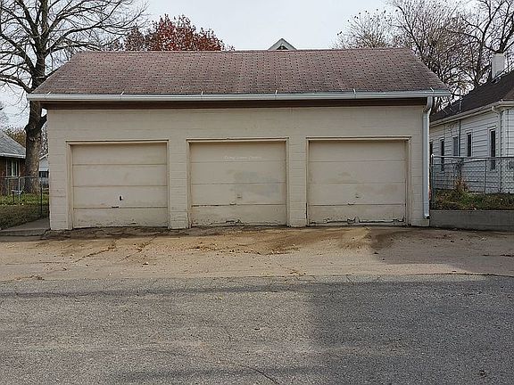5th image of 903 S Paxton St