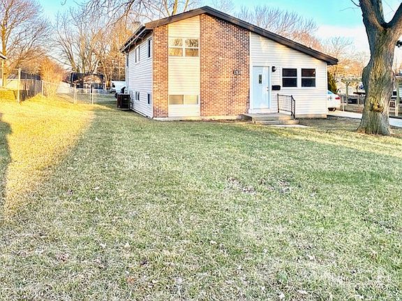3rd image of 1519 Larry Ln