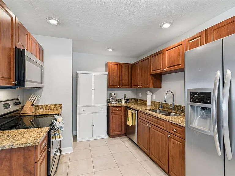 3901 N Ola Ave — Photo 14