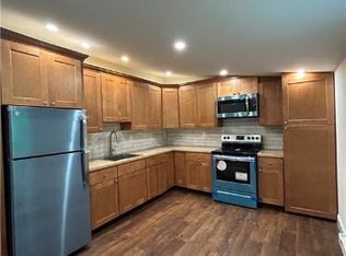 61 Townline Rd, Pearl River, NY 10965