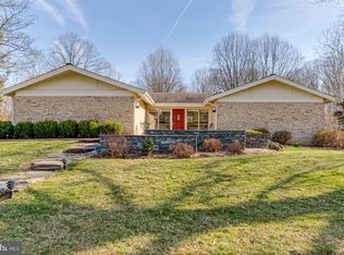 10907 Watermill Ct, Oakton, VA 22124