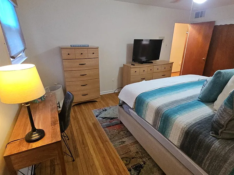 6901 Ventnor Ave #2 — Photo 24