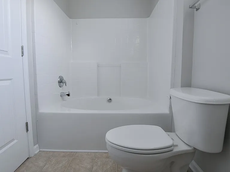 132 Tulip Grove Point — Photo 29