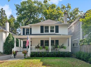 293 Rose Ter, Lake Forest, IL 60045