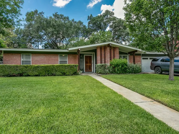 7407 Quail Run Dr, San Antonio, TX 78209