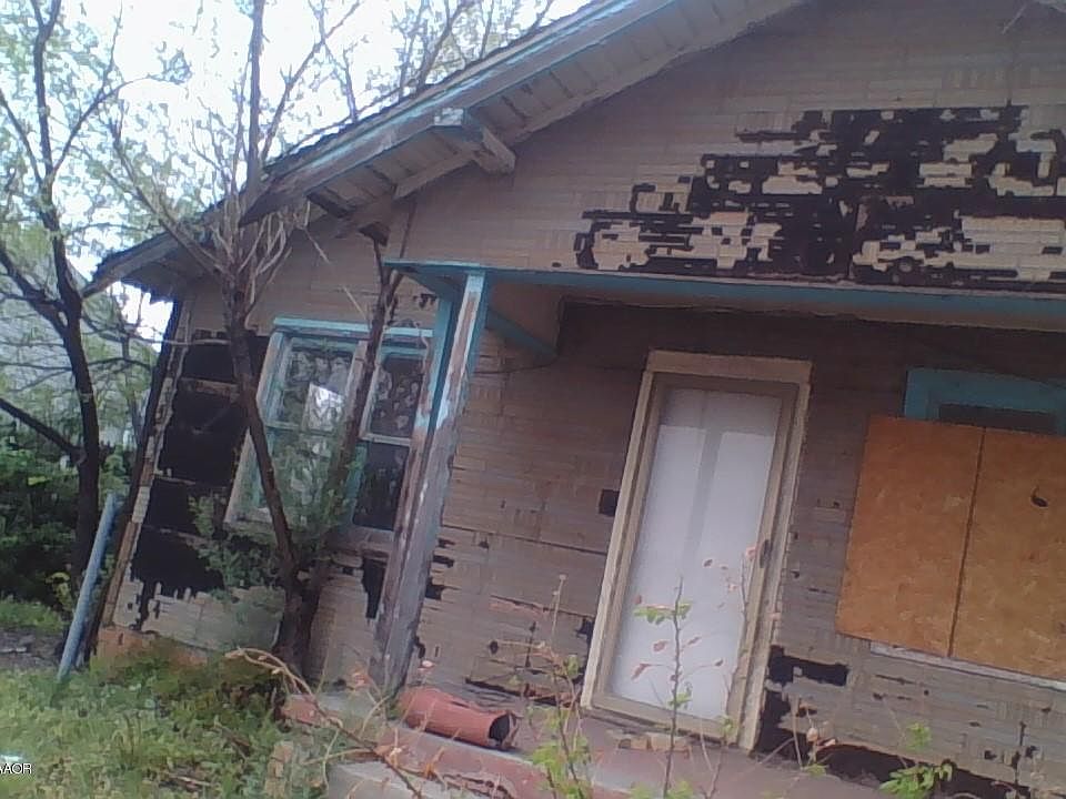 1st image of 207 N McMasters St