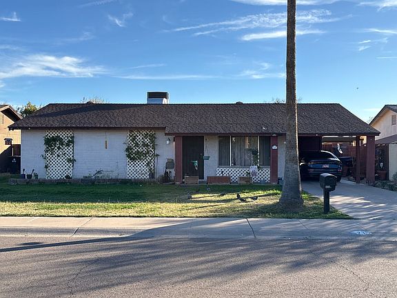 2nd image of 717 E Yale Dr