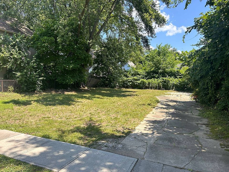 1st image of 16 Monson Ave