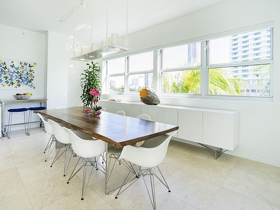 Dining Room (Angle 2)