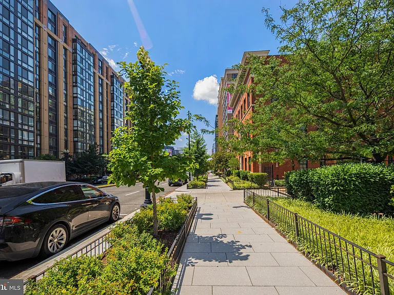 437 New York Ave NW #220 — Photo 49