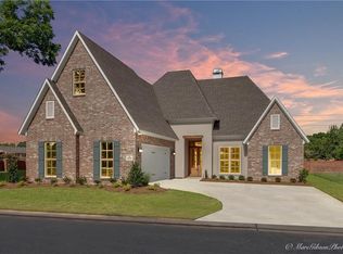 8828 Beau Chene Dr, Shreveport, LA 71115
