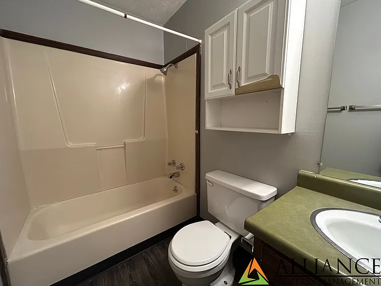2423 Buttonwood Dr — Photo 13