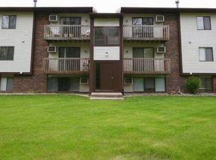 2211 Spansail Dr APT 19, Niles, MI 49120
