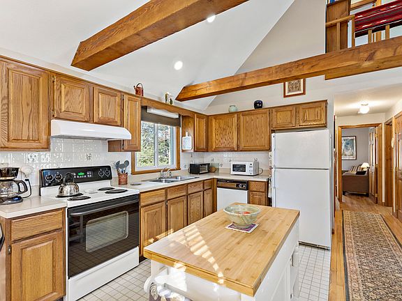 4th image of 315 Candlewood Drive