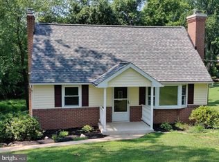 5806 Hunt Club Rd, Elkridge, MD 21075