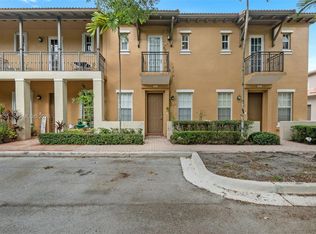 Cobblestone, Hollywood, FL 33027