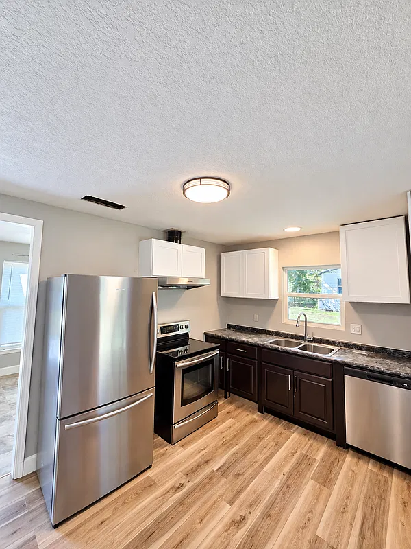 2 bed, 1.0 bath, 800 sqft, $1,000 — Photo 4