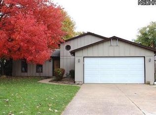 6613 Allandale Dr, Amherst, OH 44001