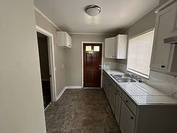 2nd image of 3719 Main St