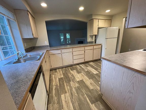 2nd image of 5402 99th Pl NE #A