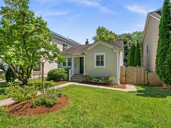 513 Park Rd, Rockville, MD 20850