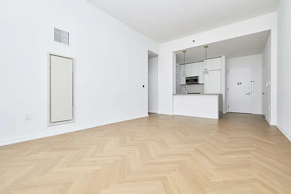 Rented by PocketBroker Inc | media 40