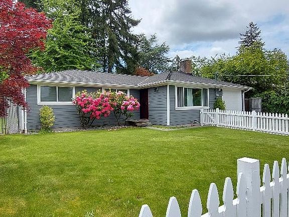 Beautiful Mid Century appeal!