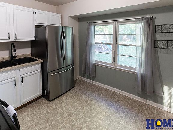 4th image of 2709 N Cotner Blvd