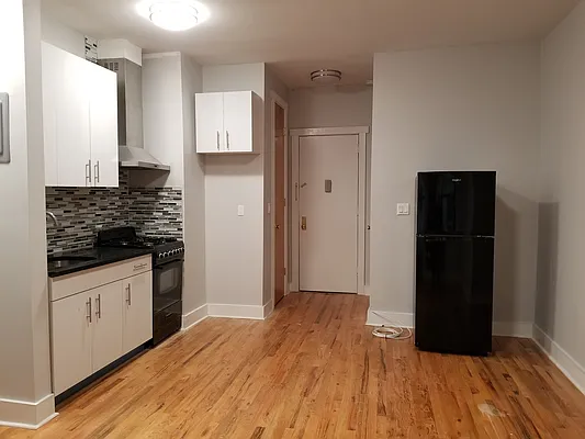 Rented by BRICK & GALO REALTY CORP | media 21