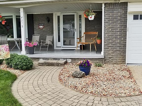 3rd image of 4275 Crestknoll Dr
