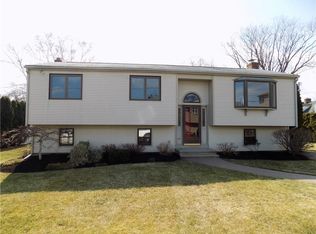 58 Narragansett St, North Kingstown, RI 02852