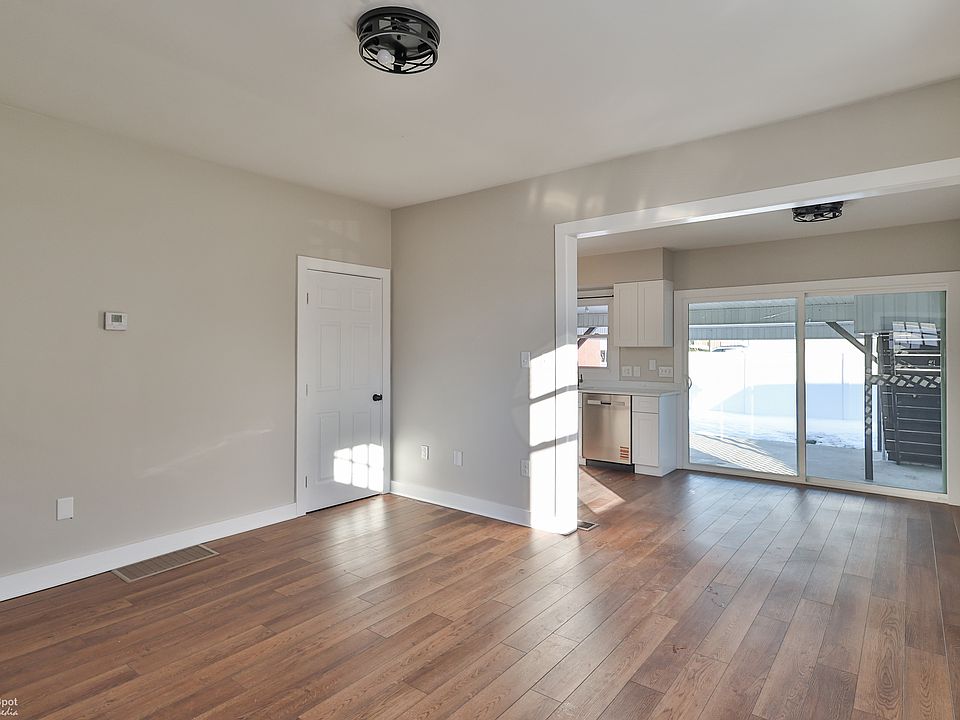 Living room looking into kitchen dining