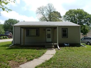 1216 N 10th St, Beatrice, NE 68310