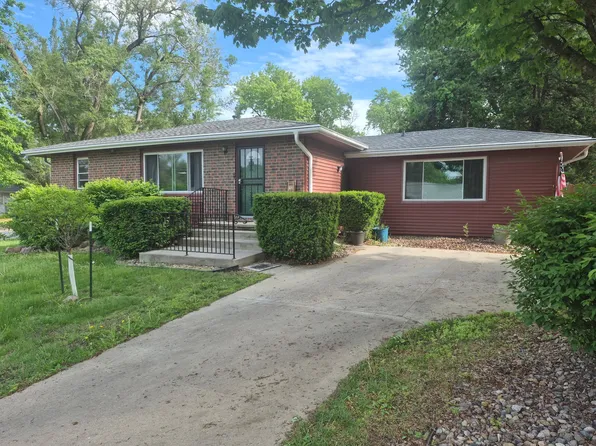 435 E Leach Ave, Des Moines, IA 50315