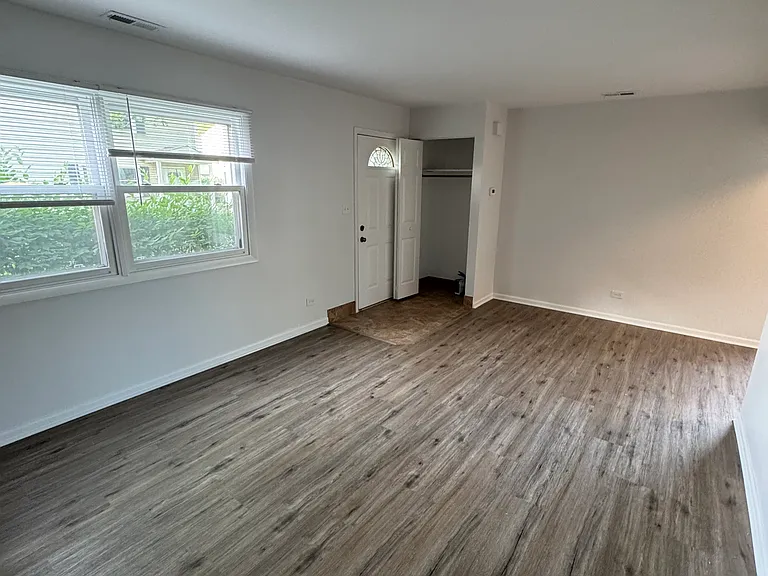328 David Ct #B — Photo 3