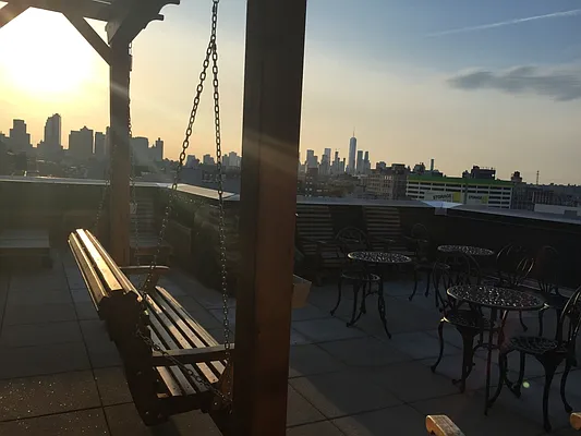 Rented by MNS | media 9