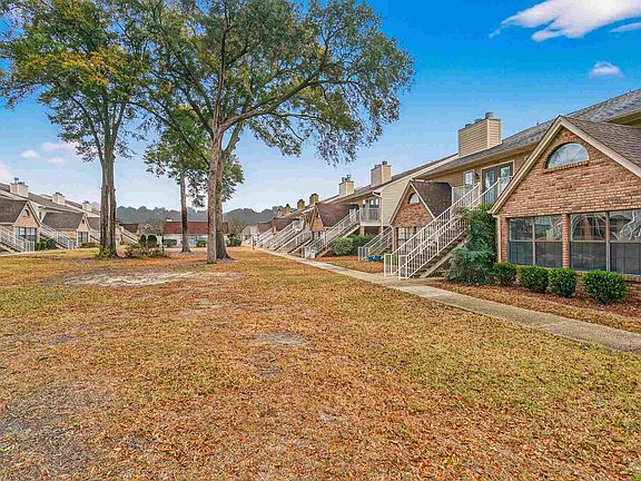 3rd image of 5001 Grande Dr APT 512