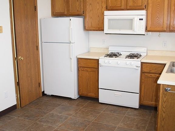 5th image of 268 Carriage Ln SW