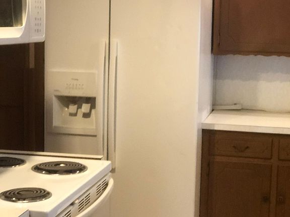 5th image of 802 S Hayes St APT 13