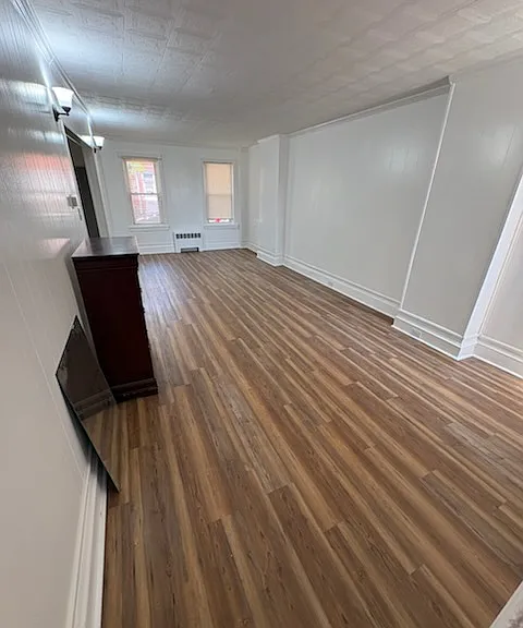 1016 W 5th St — Photo 2