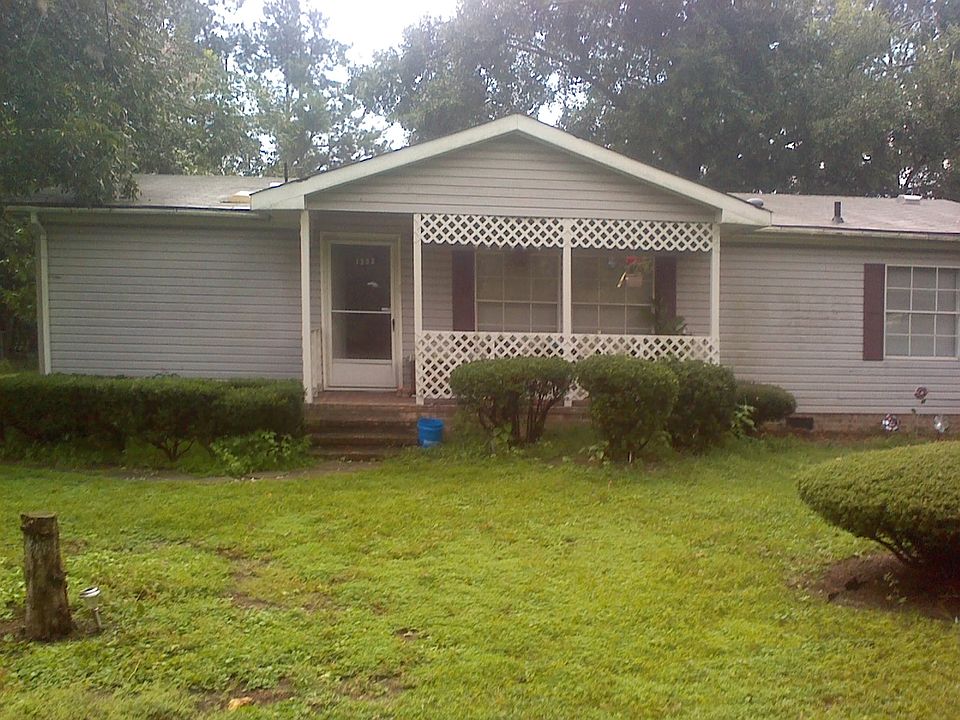 2nd image of 1538 Wooten Rd