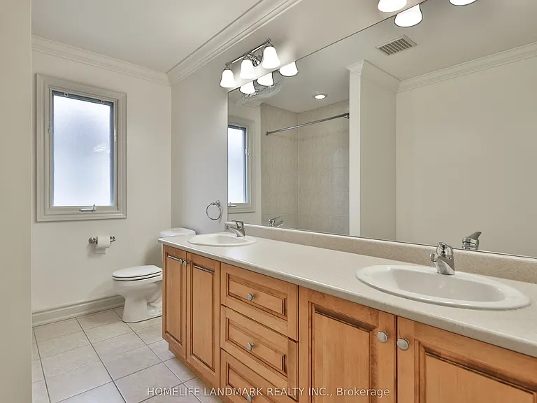 112 Kingsway Cres — Photo 20