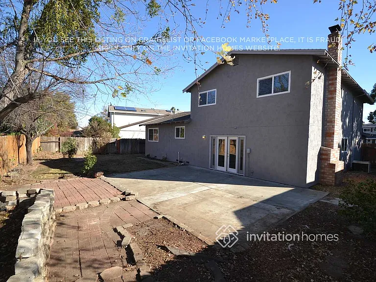 131 Bel Air Dr — Photo 12