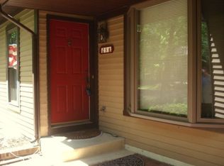 8 Whippoorwill Dr, Sicklerville, NJ 08081