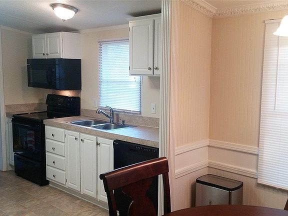 3rd image of 3133 Linville Ct