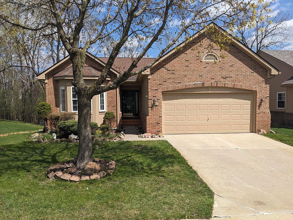30764 Tanglewood Dr, Novi, MI 48377 Zillow