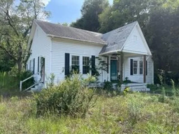 3613 Dexter St, Blackville, SC 29817