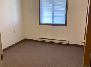 602 2nd St SW #3-H, Waukon, IA 52172