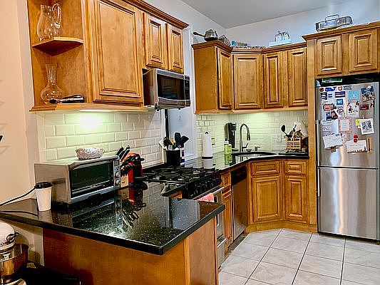 1st image of 320 W 105th St APT 4B